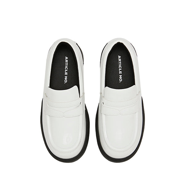 ARTICLE NO. 051X-4007M-23 WHITE BURGER LOAFER
